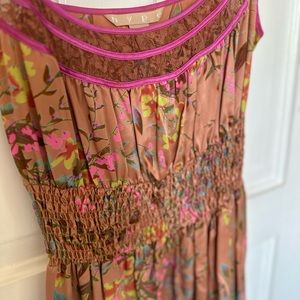 HYPE floral dress/ adjustable straps/ floral/ size 6/ cinched waist